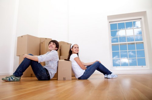 Packing and furniture protection during a house move in Wapping
