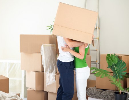 Local removals support for Wapping homes and businesses
